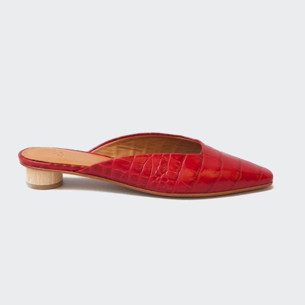 LOQ Carmen Mules in Rojo Croc
